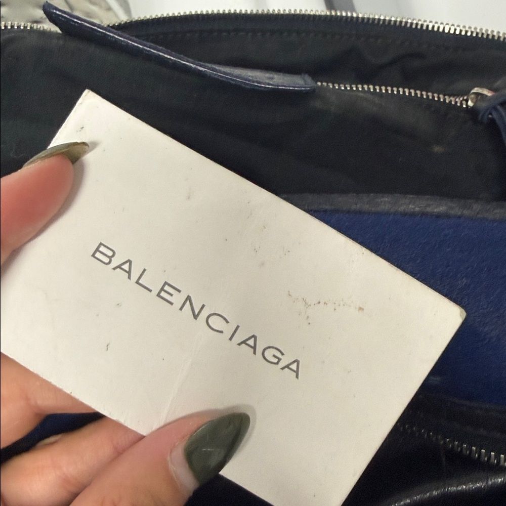 BALENCIAGA The Day Hair Calf Bag Hobo - Blue Dyed - LIKE NEW Condition - Zip Top - Picture 6 of 6